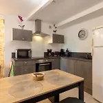 Cholena - Domaine Helaku, Apartman *